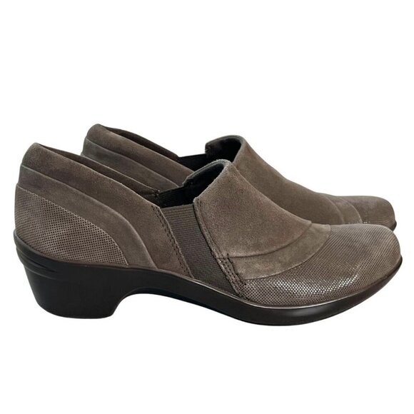 Aravon Kitt Twin Gore Pump Slip-On Suede Comfort Shoes in Mink Brown Size 9 - Picture 3 of 13